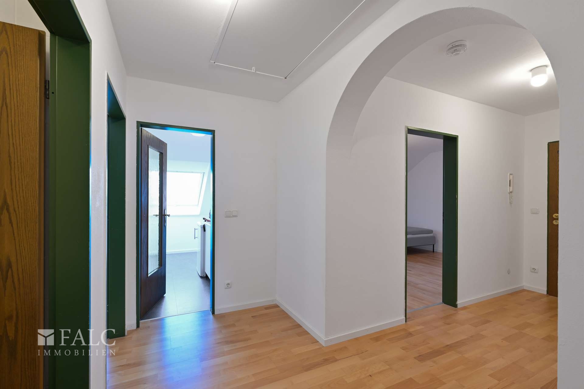 Diele mit Dachluke zum Hobbyraum